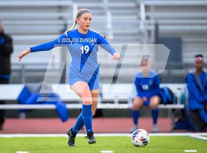 Thumbnail 3 in Santa Margarita vs Los Alamitos (CIF Division 1 Regional Final) photogallery.