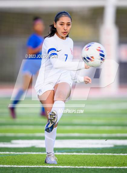 Thumbnail 1 in Santa Margarita vs Los Alamitos (CIF Division 1 Regional Final) photogallery.