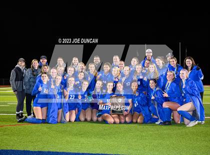 Thumbnail 3 in Santa Margarita vs Los Alamitos (CIF Division 1 Regional Final) photogallery.