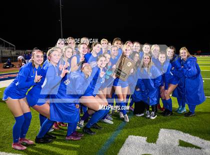 Thumbnail 3 in Santa Margarita vs Los Alamitos (CIF Division 1 Regional Final) photogallery.