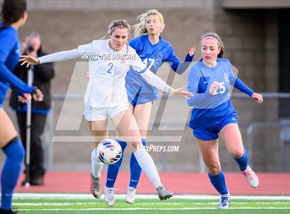 Thumbnail 2 in Santa Margarita vs Los Alamitos (CIF Division 1 Regional Final) photogallery.