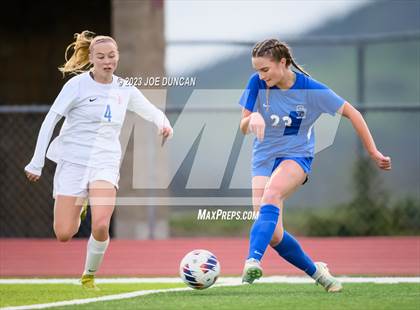 Thumbnail 2 in Santa Margarita vs Los Alamitos (CIF Division 1 Regional Final) photogallery.
