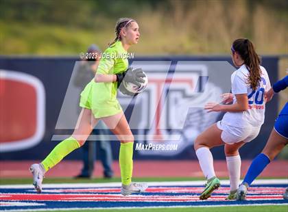 Thumbnail 1 in Santa Margarita vs Los Alamitos (CIF Division 1 Regional Final) photogallery.