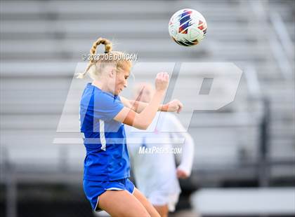 Thumbnail 3 in Santa Margarita vs Los Alamitos (CIF Division 1 Regional Final) photogallery.