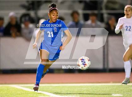 Thumbnail 2 in Santa Margarita vs Los Alamitos (CIF Division 1 Regional Final) photogallery.