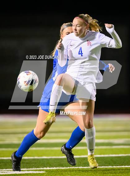 Thumbnail 3 in Santa Margarita vs Los Alamitos (CIF Division 1 Regional Final) photogallery.