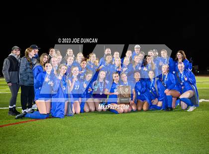 Thumbnail 2 in Santa Margarita vs Los Alamitos (CIF Division 1 Regional Final) photogallery.