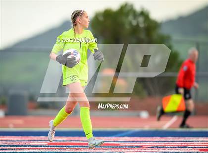 Thumbnail 2 in Santa Margarita vs Los Alamitos (CIF Division 1 Regional Final) photogallery.