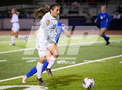 Thumbnail 2 in Santa Margarita vs Los Alamitos (CIF Division 1 Regional Final) photogallery.