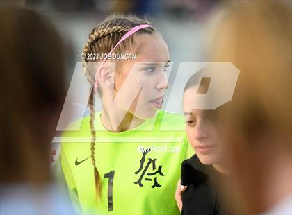 Thumbnail 3 in Santa Margarita vs Los Alamitos (CIF Division 1 Regional Final) photogallery.