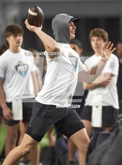 Thumbnail 2 in Jaguars QB Skills Challenge (Finals) photogallery.
