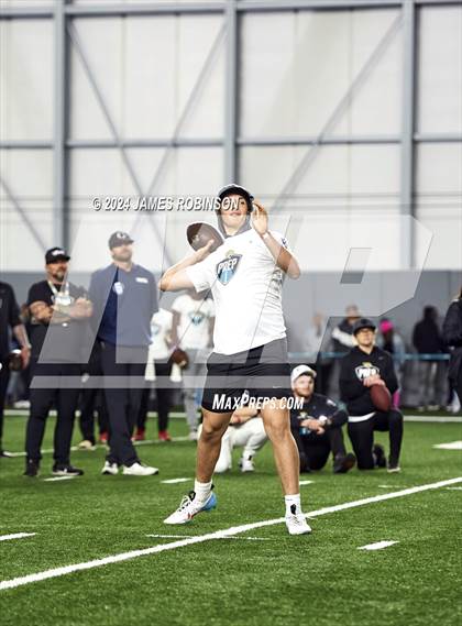 Thumbnail 1 in Jaguars QB Skills Challenge (Finals) photogallery.