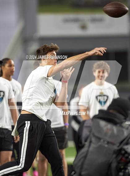 Thumbnail 2 in Jaguars QB Skills Challenge (Finals) photogallery.