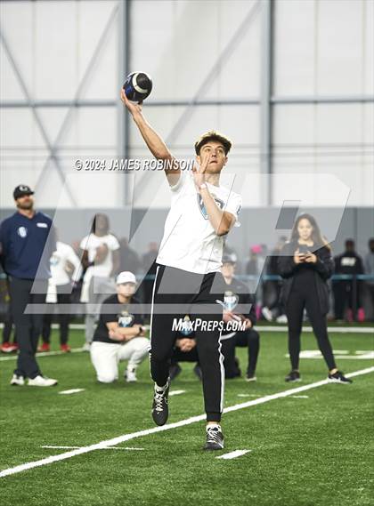 Thumbnail 3 in Jaguars QB Skills Challenge (Finals) photogallery.