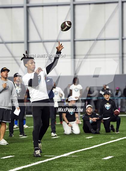 Thumbnail 3 in Jaguars QB Skills Challenge (Finals) photogallery.