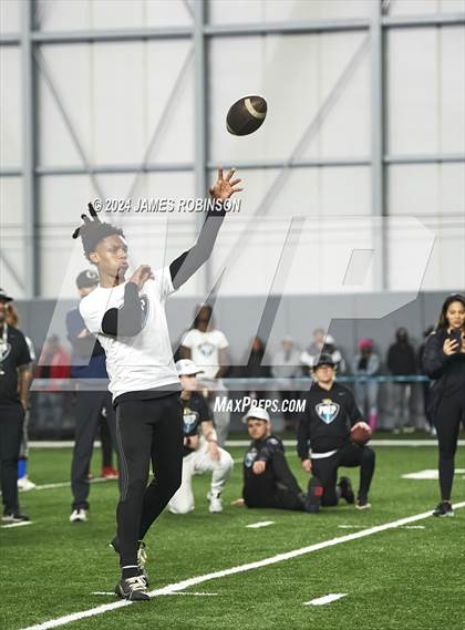 Thumbnail 2 in Jaguars QB Skills Challenge (Finals) photogallery.