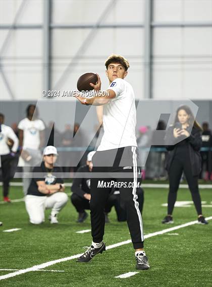 Thumbnail 1 in Jaguars QB Skills Challenge (Finals) photogallery.