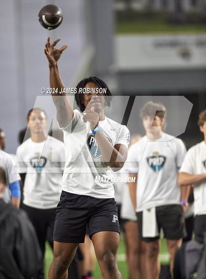 Thumbnail 1 in Jaguars QB Skills Challenge (Finals) photogallery.