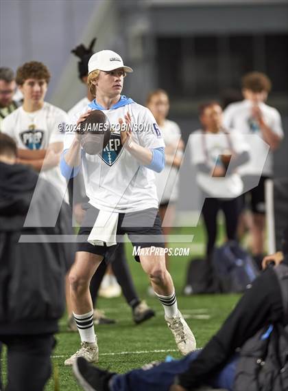 Thumbnail 3 in Jaguars QB Skills Challenge (Finals) photogallery.