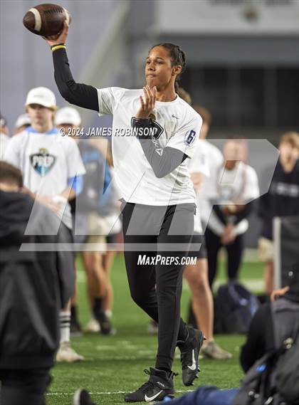 Thumbnail 2 in Jaguars QB Skills Challenge (Finals) photogallery.