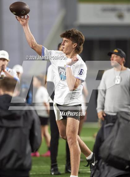 Thumbnail 2 in Jaguars QB Skills Challenge (Finals) photogallery.