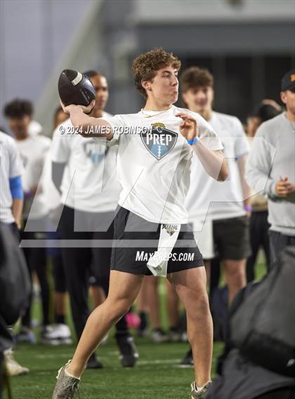 Thumbnail 2 in Jaguars QB Skills Challenge (Finals) photogallery.
