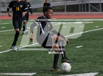 Thumbnail 2 in King/Drew vs. Maranatha photogallery.