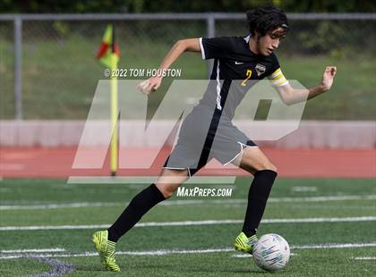 Thumbnail 3 in King/Drew vs. Maranatha photogallery.