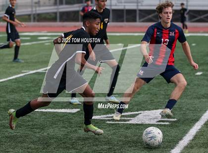 Thumbnail 1 in King/Drew vs. Maranatha photogallery.