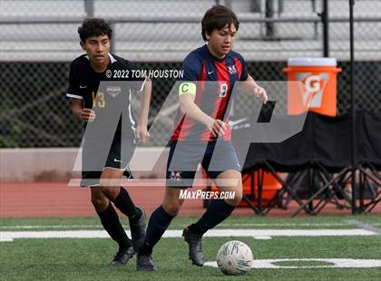 Thumbnail 3 in King/Drew vs. Maranatha photogallery.
