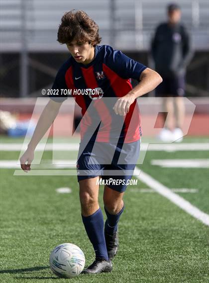 Thumbnail 2 in King/Drew vs. Maranatha photogallery.