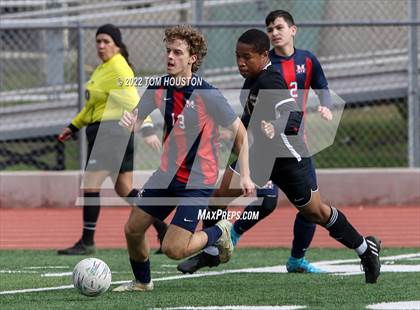 Thumbnail 2 in King/Drew vs. Maranatha photogallery.
