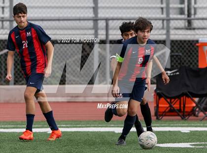 Thumbnail 2 in King/Drew vs. Maranatha photogallery.