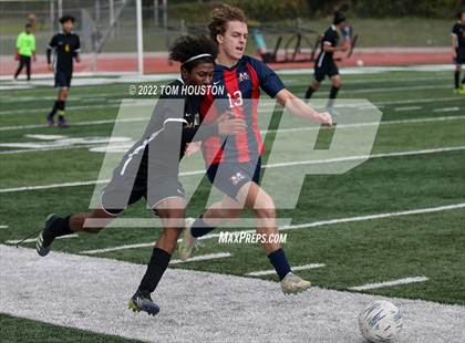 Thumbnail 3 in King/Drew vs. Maranatha photogallery.