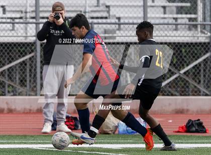 Thumbnail 3 in King/Drew vs. Maranatha photogallery.