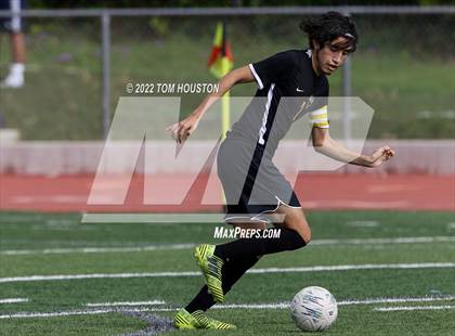 Thumbnail 1 in King/Drew vs. Maranatha photogallery.