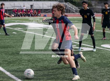 Thumbnail 3 in King/Drew vs. Maranatha photogallery.