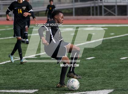 Thumbnail 1 in King/Drew vs. Maranatha photogallery.