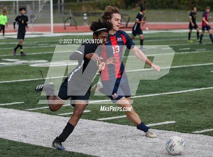 Thumbnail 2 in King/Drew vs. Maranatha photogallery.
