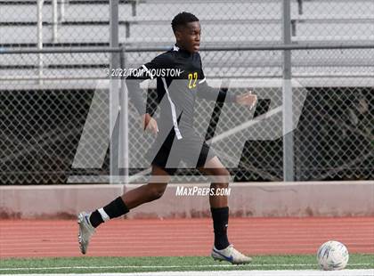 Thumbnail 2 in King/Drew vs. Maranatha photogallery.