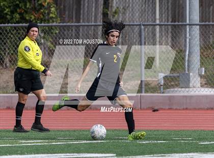 Thumbnail 2 in King/Drew vs. Maranatha photogallery.