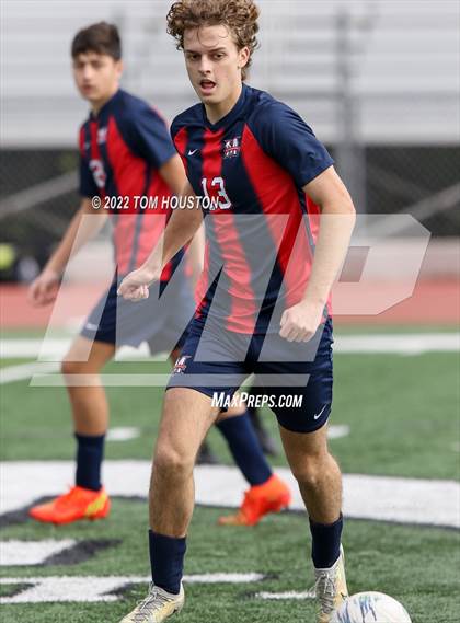 Thumbnail 2 in King/Drew vs. Maranatha photogallery.