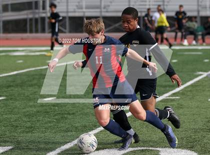 Thumbnail 2 in King/Drew vs. Maranatha photogallery.