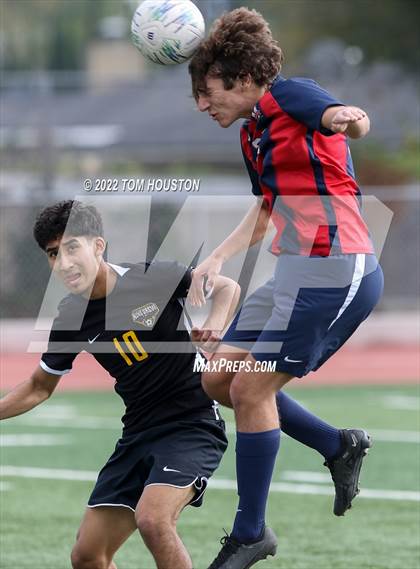 Thumbnail 1 in King/Drew vs. Maranatha photogallery.