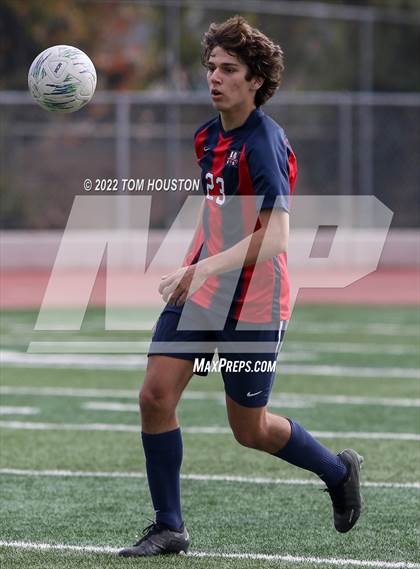 Thumbnail 3 in King/Drew vs. Maranatha photogallery.