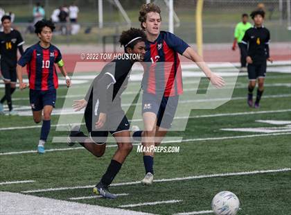 Thumbnail 3 in King/Drew vs. Maranatha photogallery.