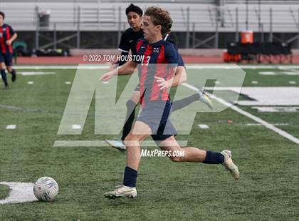 Thumbnail 3 in King/Drew vs. Maranatha photogallery.