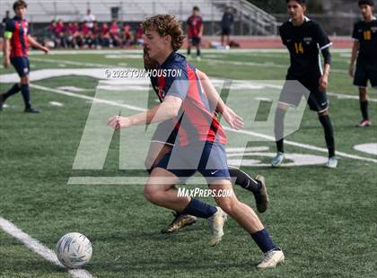 Thumbnail 2 in King/Drew vs. Maranatha photogallery.