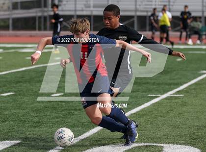 Thumbnail 1 in King/Drew vs. Maranatha photogallery.