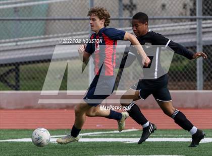 Thumbnail 3 in King/Drew vs. Maranatha photogallery.